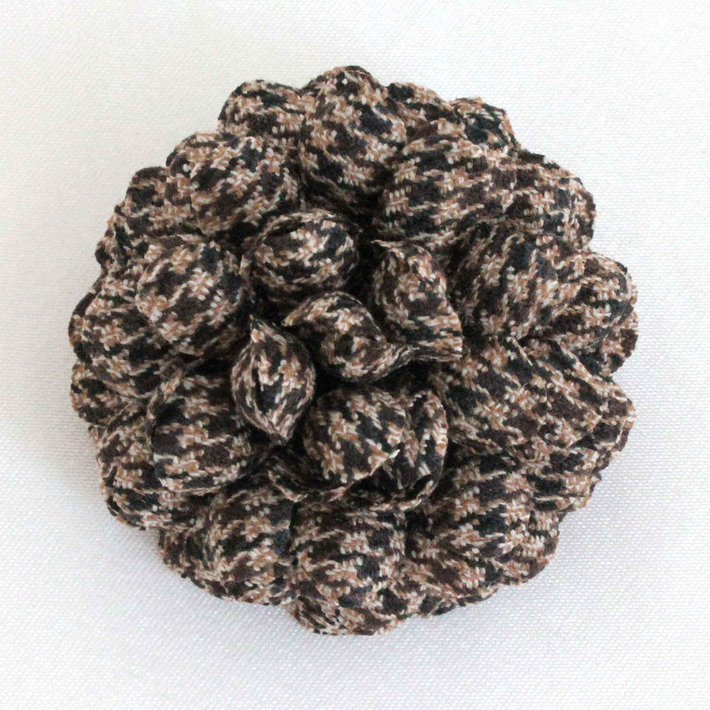 Men's Brown & Black Houndstooth Lapel Pin, 2 inches (5cm) Men's Brown & Black Houndstooth Lapel Pin, 2 inches (5cm)