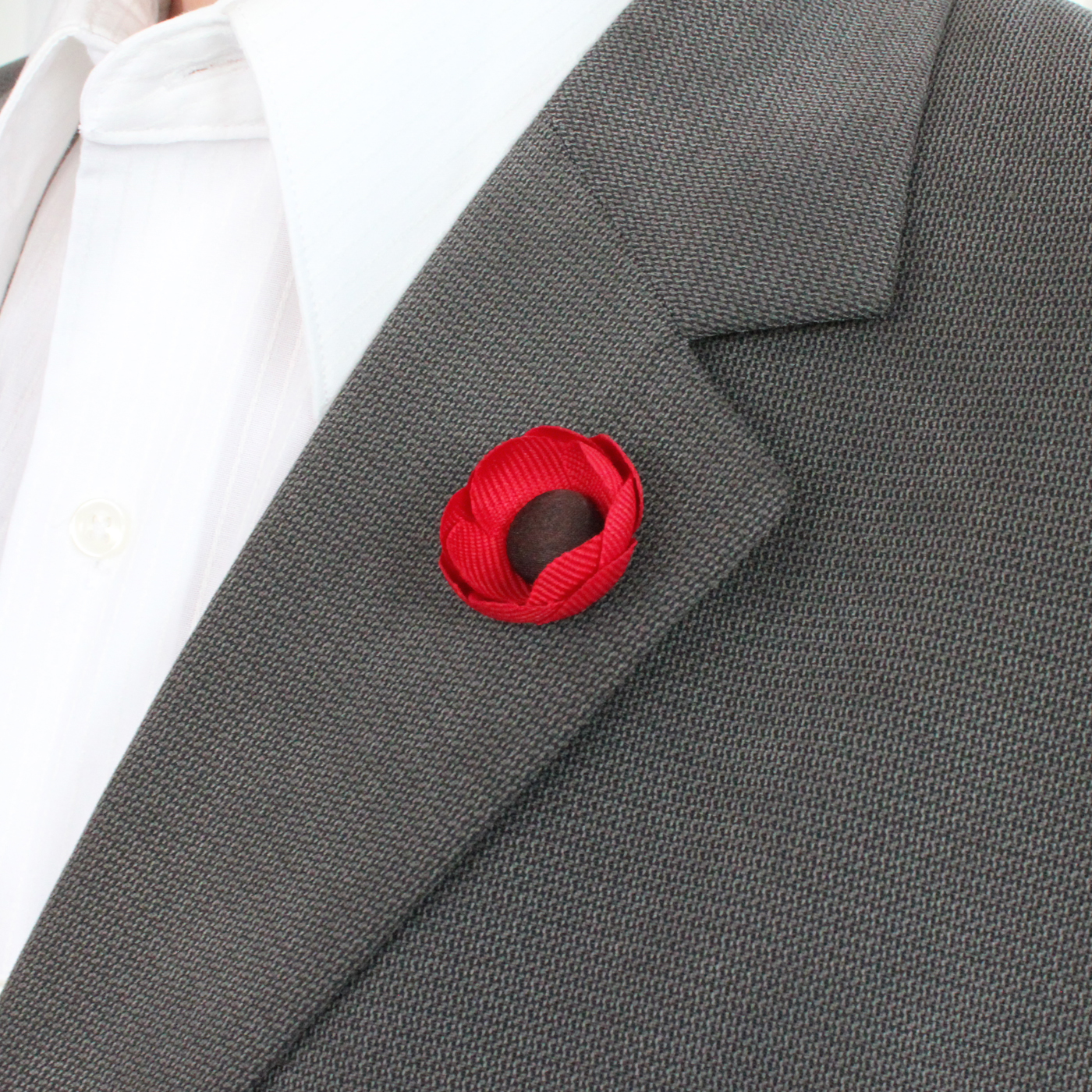 Men's Poppy Lapel Pin (1.25" in diameter) Men's Poppy Lapel Pin (1.25" in diameter)