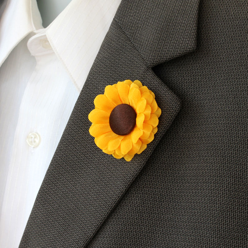 Men's Sunflower 2" lapel pin (5cm) Men's Sunflower 2" lapel pin (5cm)